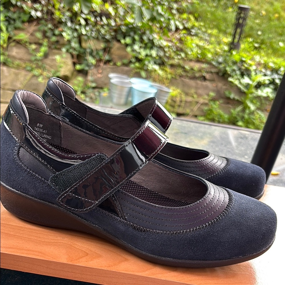 Genoa by DREW Mary Jane leather Flats Loafers. WIDE WIDTH - Picture 2 of 12